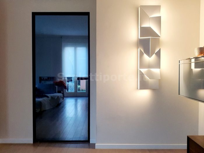 Lampada Nemo lighting wall shadow long